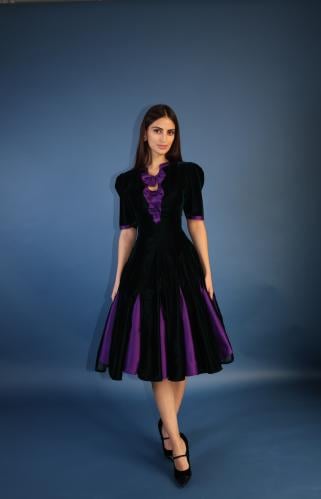 فستان مميز ونافش من المخمل الزيتي الغامق العالي ال...