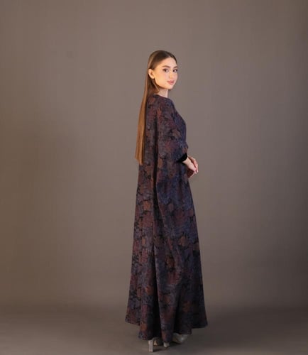 Mundo Abaya ( مع فستان اسود)