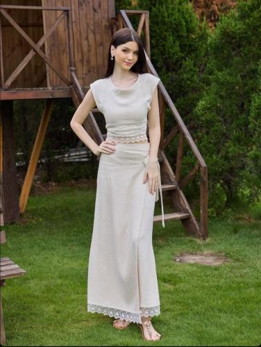 فستان راقٍ من قماش لينن خيش ناعم، بتصميم عصري يجمع...