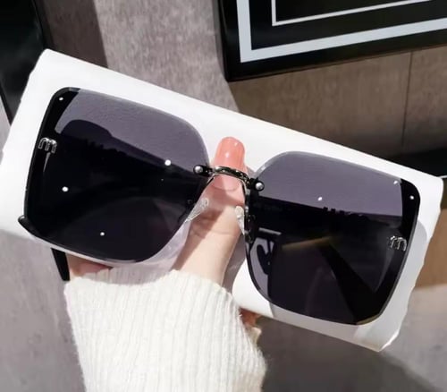 نظارات شمسية نسائية