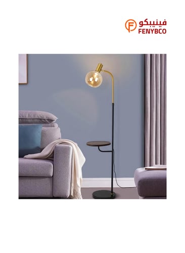 أباجورة أرضية سوداء مع تفاصيل ذهبية – تصميم أنيق