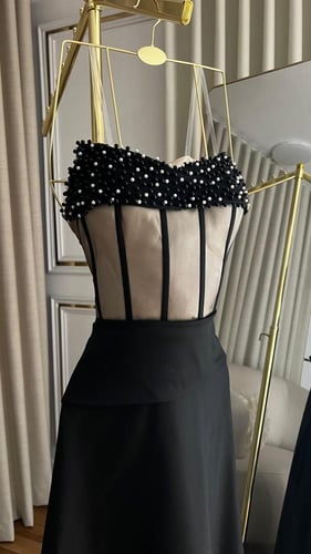 فستان سهرة مودرن كورسيه مرصع باللؤلؤ