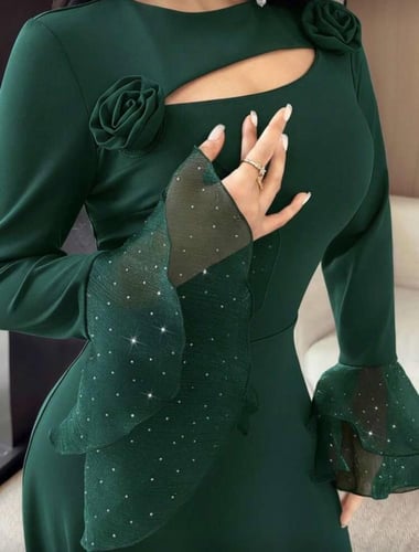 فستان "زمردة الراقية" - أناقة كلاسيكية بلمسة عصرية