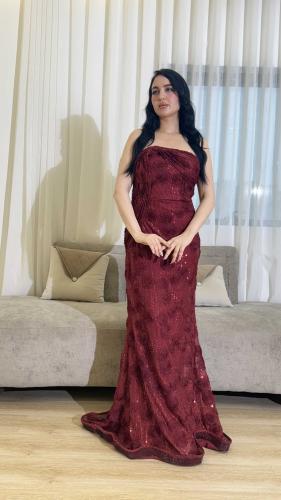 فستان سهرة "روز سيكوين" الفاخر باللون البرغندي