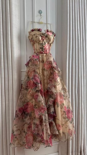 فستان "روز فينتج" الأورجانزا – سحر الأنوثة الكلاسي...