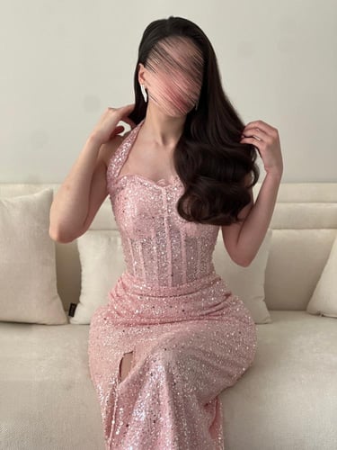 فستان سهرة "روز جليتر" - وردي بلمعة الخرز الساحرة