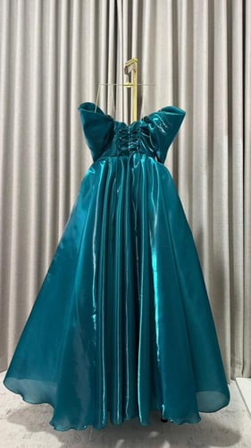 فستان "فينوس" الفاخر باللون الأخضر التيفاني الملكي