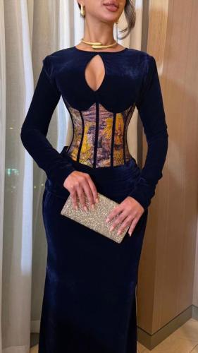 فستان مخملي سهرة فاخر بـ "كورسيه" مطبوع