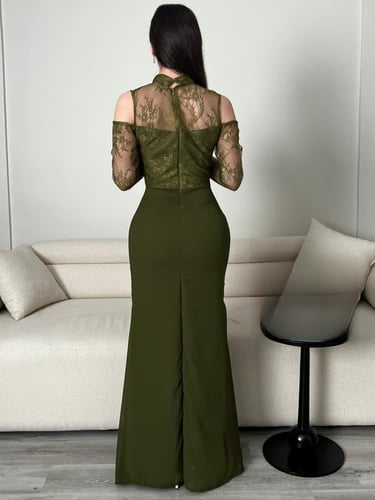 فستان سهرة "زيتوني" فاخر بلمسات الدانتيل الراقية