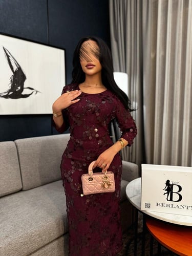 فستان "سهرة" دانتيل مطرز بالترتر اللامع - لون عناب...