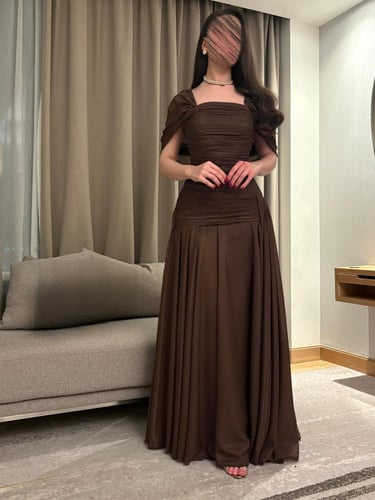 فستان "جولدن جلو" السهرة - شبك مرصع بالفصوص