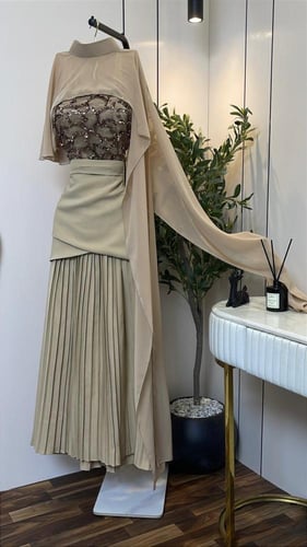 فستان "إيليجانس" الراقي - بيج نود بتصميم عصري