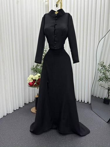 طقم "إليغانس" الأسود - قماش باربي ملكي