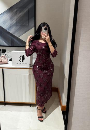 فستان "سهرة" دانتيل مطرز بالترتر اللامع - لون عناب...