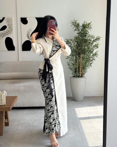 جمبسوت "أناقة التراث" العصري - قطعتين في تصميم واح...