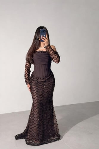 فستان سهرة تصميم كورسيه مع تطريز فاخر