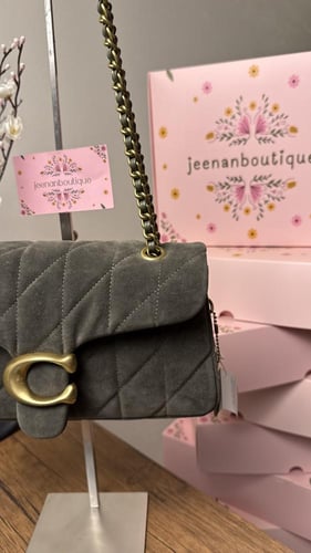 شنطة كوتش مخمل زيتي كبير