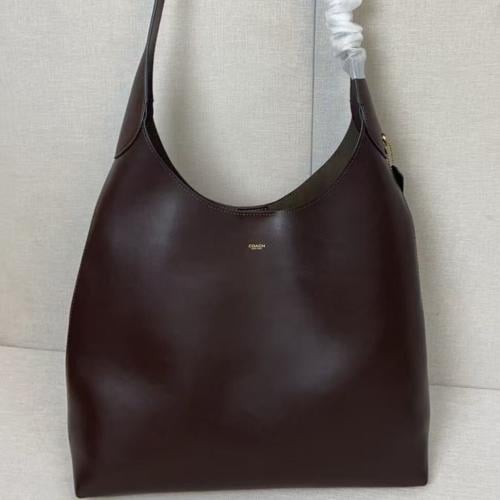 شنطة كتف كوتش بروكلين لارج