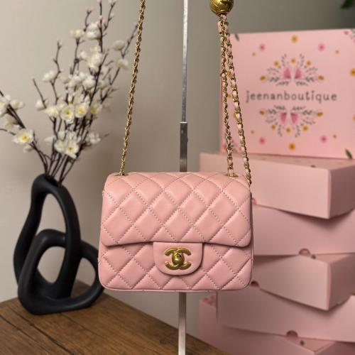 شنطة كتف شانيل بيبي بينك