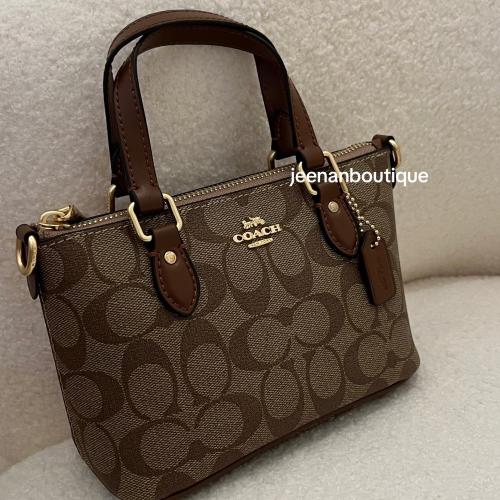 شنطة يد كوتش