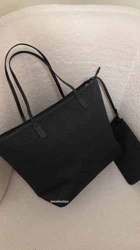 توت باق توري بورش أسود