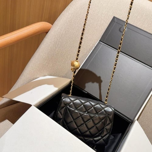 شنطة كتف شانيل أسود