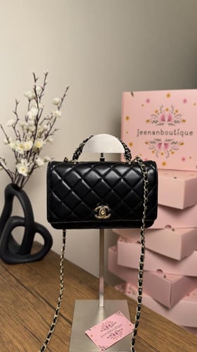 شنطة يد شانيل أسود