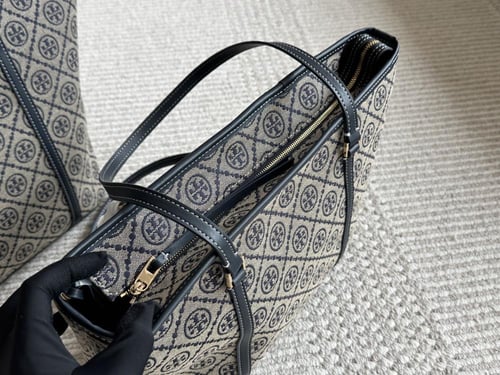 توت باق توري بورش كحلي