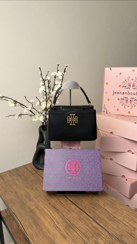 شنطة يد توري بورش