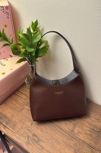 شنطة يد كوتش مديم