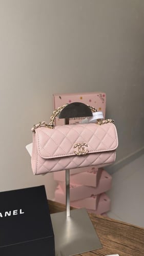 شنطة يد شانيل بيبي بينك