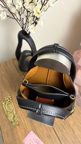 شنطة كوتش لانا ميني أسود