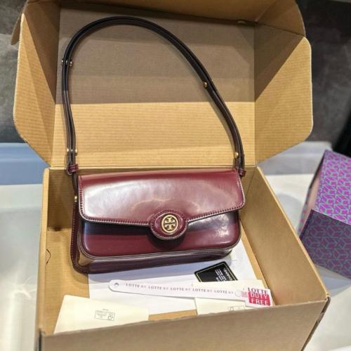 شنطة كتف توري بورش عنابي