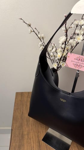 شنطة كتف كوتش بروكلين مديم