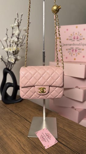 شنطة كتف شانيل بيبي بينك