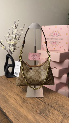 شنطة يد كوتش صغير