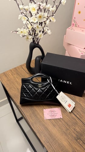 شنطة يد شانيل أسود