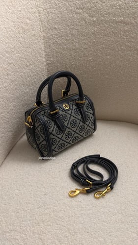 شنطة يد توري بورش