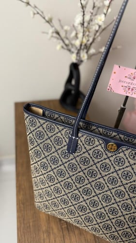 توت باق توري بورش كحلي