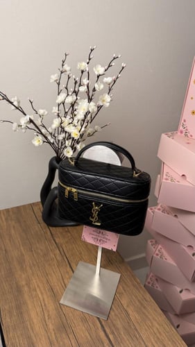 شنطة يد سان لوران ميني أسود