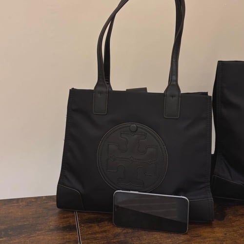 توت باق توري بورش أسود