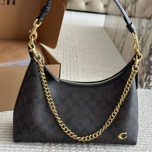 شنطة يد كوتش