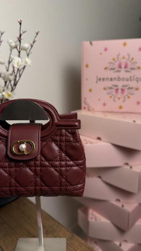 شنطة ليدي ديور مايكرو عنابي