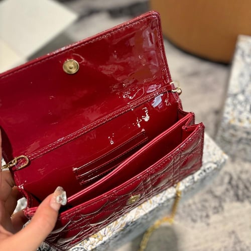 شنطة يد ديور