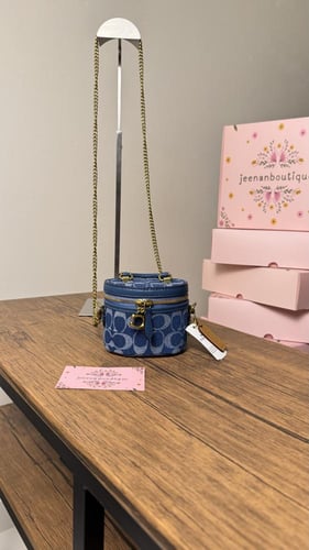 شنطة يد كوتش ميني