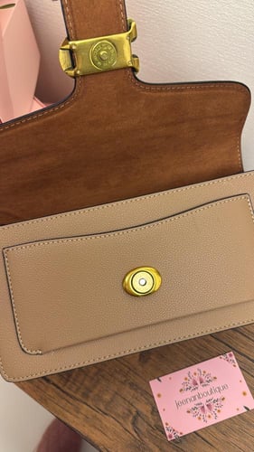 شنطة كوتش تابي