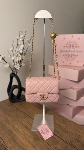 شنطة كتف شانيل بيبي بينك