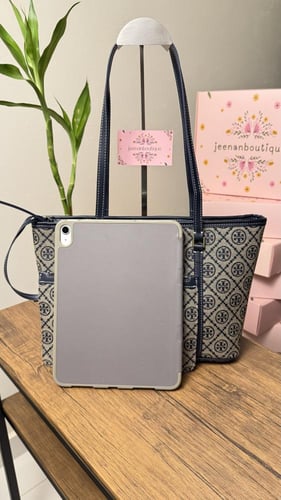 توت باق توري بورش كحلي