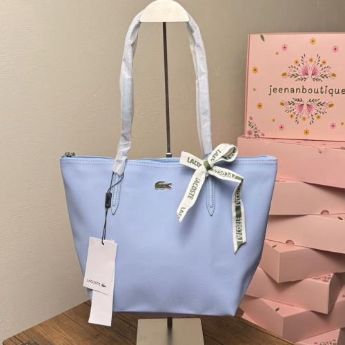 شنطة لاكوست فيس سماوي