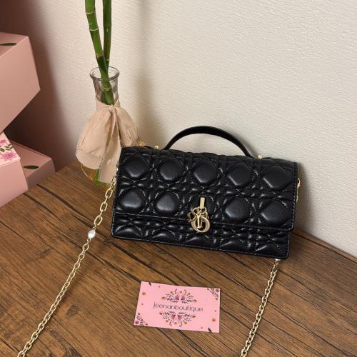 شنطة يد ديور أسود مطفي